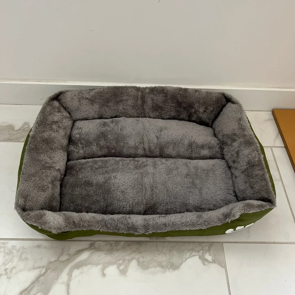 Waffle Pet Bed, Machine Washable Luxury Plush Cat/Dog Bed with Nonslip Bottom